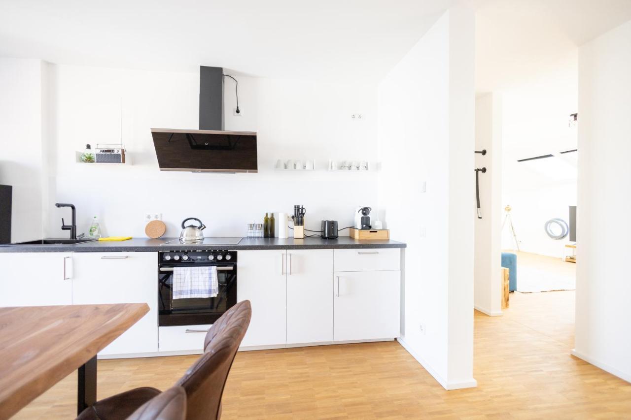 Ko-Living - Captain'S Suite - Altstadt - Mit Kueche, Smart Tv & Balkon - 6P Halle  Esterno foto