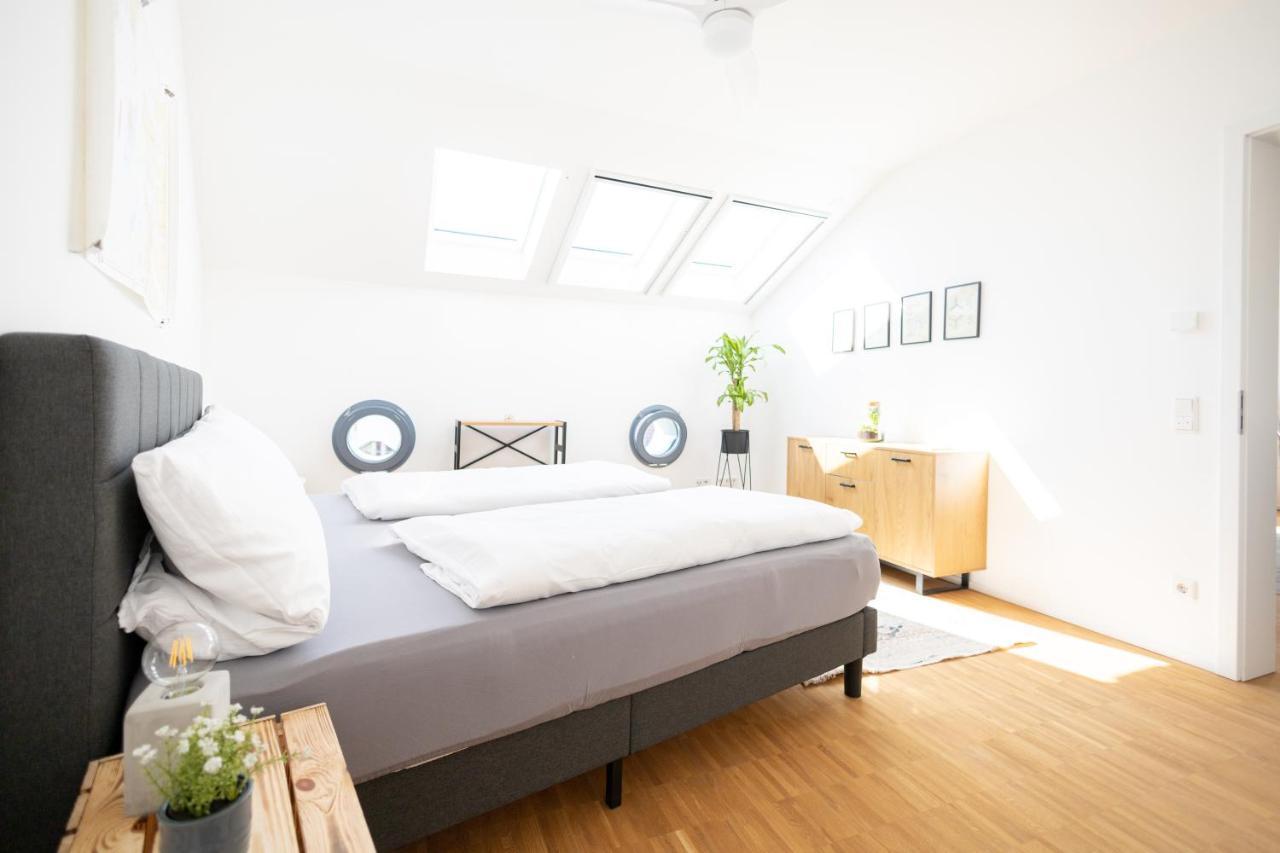 Ko-Living - Captain'S Suite - Altstadt - Mit Kueche, Smart Tv & Balkon - 6P Halle  Esterno foto