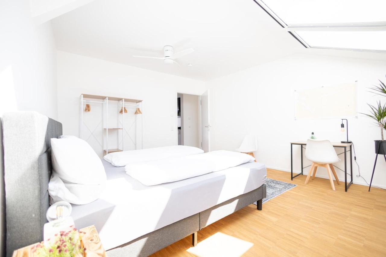 Ko-Living - Captain'S Suite - Altstadt - Mit Kueche, Smart Tv & Balkon - 6P Halle  Esterno foto